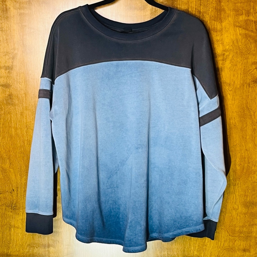 Torrid Blue Ombré Long Sleeve Top Size 1 Plus Size Colorblock Casual